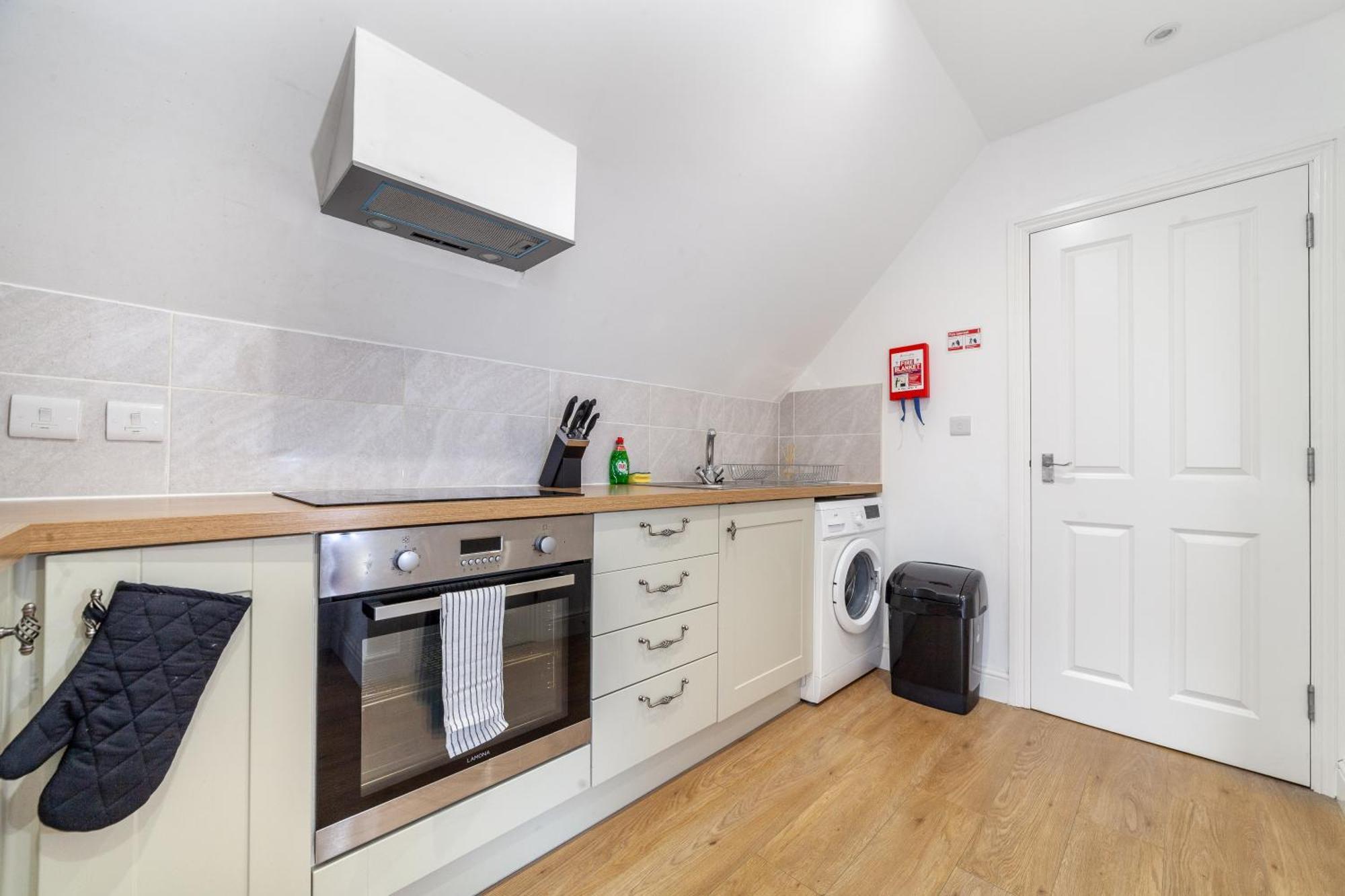 Great 1 Bedroom In Hounslow With Free Parking Abbey Wood Eksteriør bilde