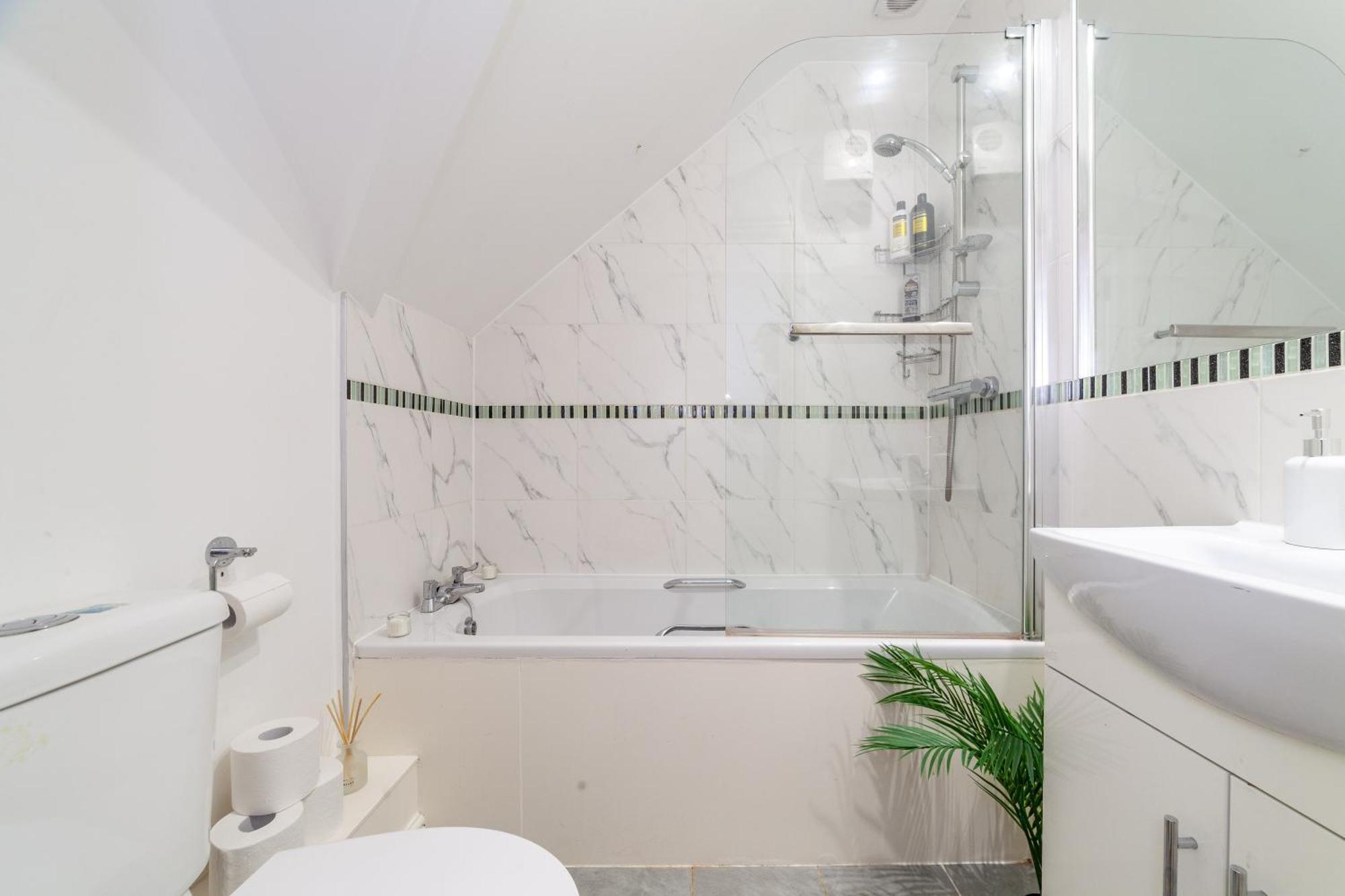 Great 1 Bedroom In Hounslow With Free Parking Abbey Wood Eksteriør bilde